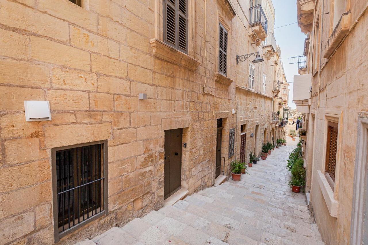 Brg34 - Historical Townhouse بيرغو