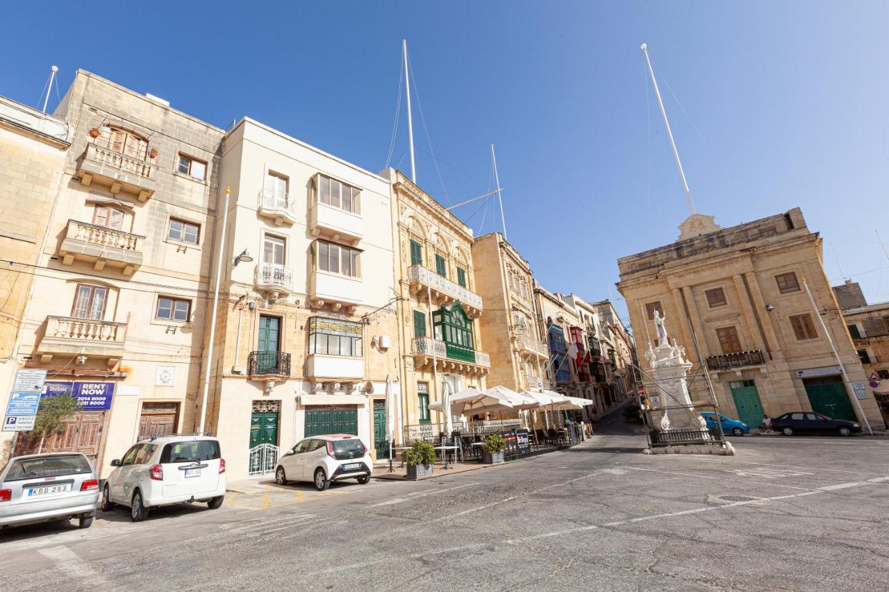 Brg34 - Historical Townhouse بيت للعطل *